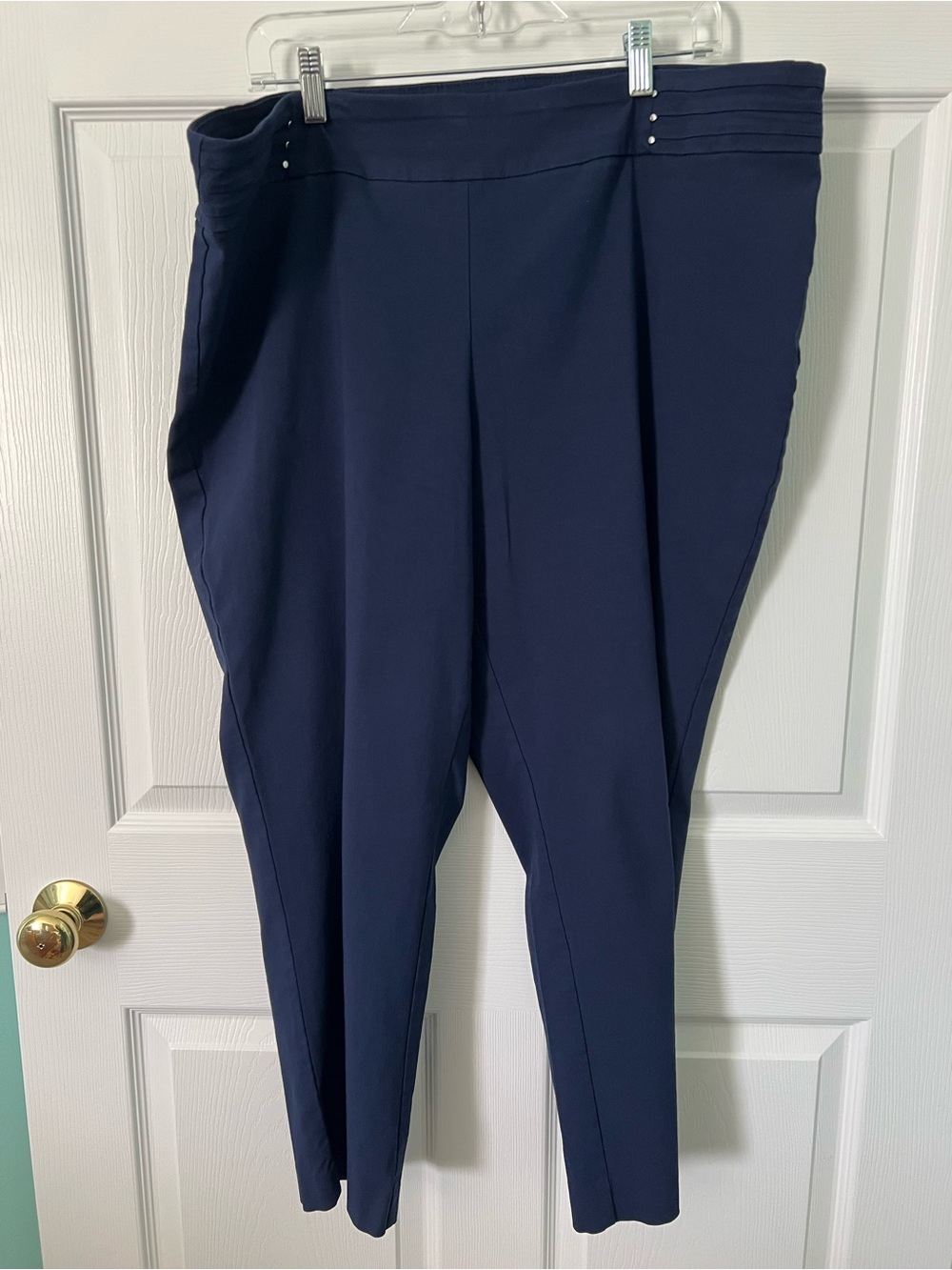 JM Collection Navy Slim Ankle Ponte Knit Pants
